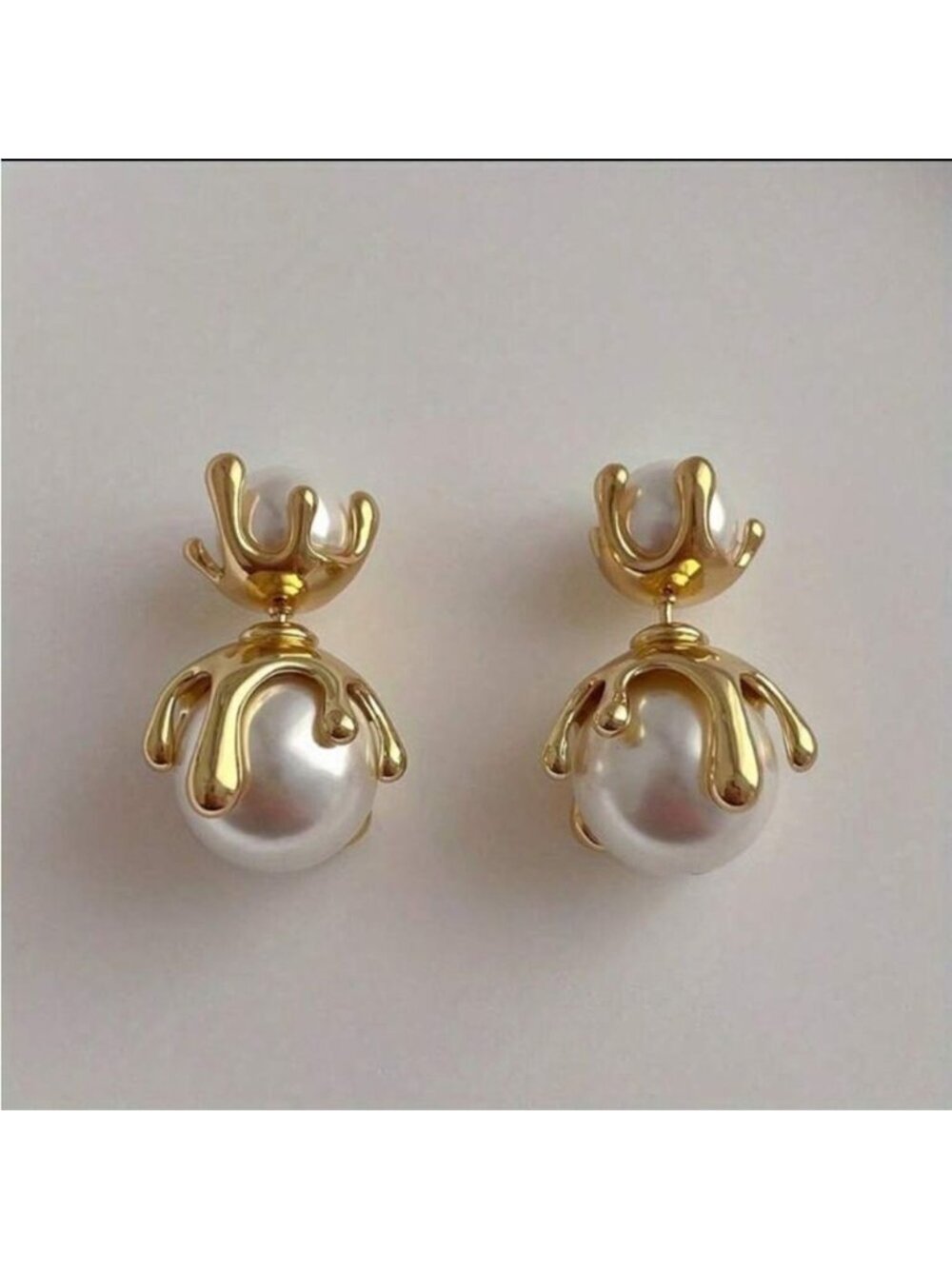 Pearl  earrings M1070